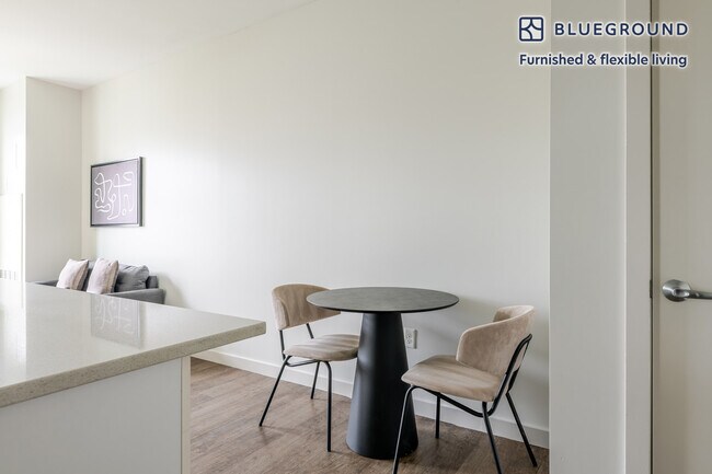 Photo - 240 Sidney St Unidad SI FL3-ID1200