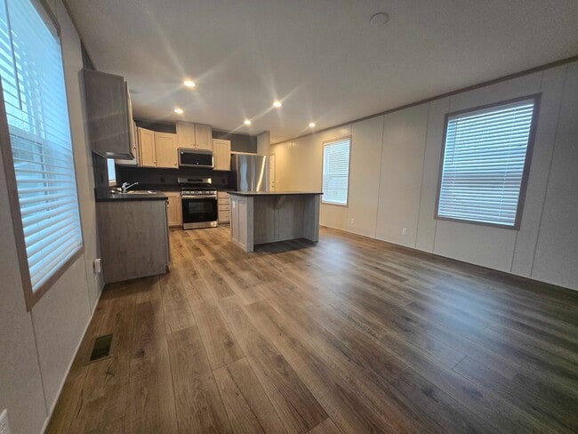 Photo - 52705 Van Buren Dr