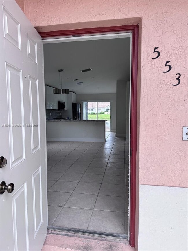 Photo - 553 NW 208th Terrace