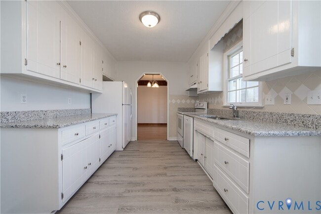 19224 Maurer Ln