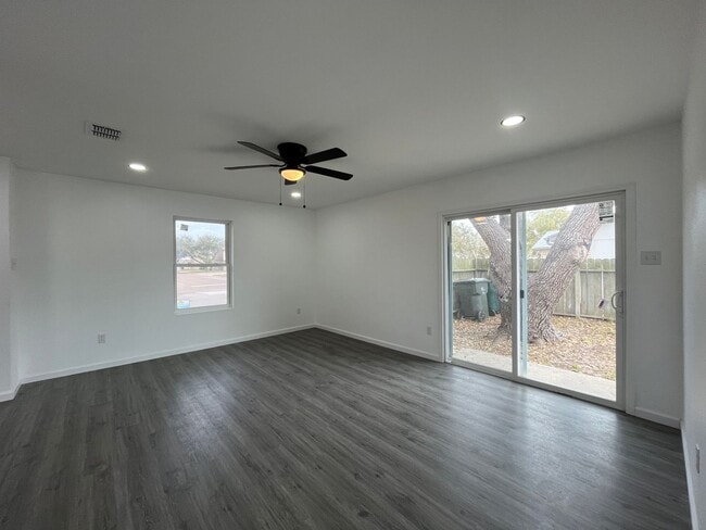 Photo - Award Winning Flour Bluff School District!!