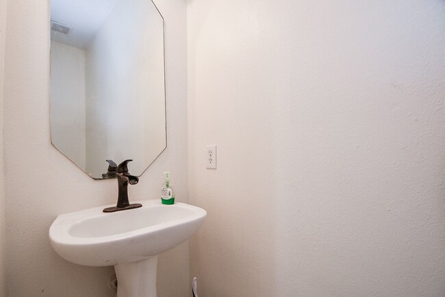 Photo - 9641 Weldridge Dr