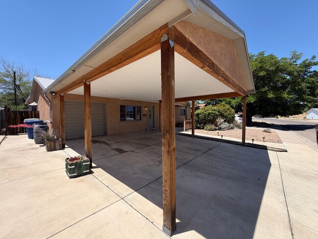 Photo - 2,800Sq Foot, 5 Bedroom Single Story Home Available Near Eubank Blvd NE & Copper Ave NE!
