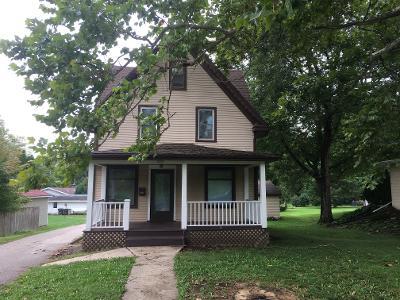 810 E Main St