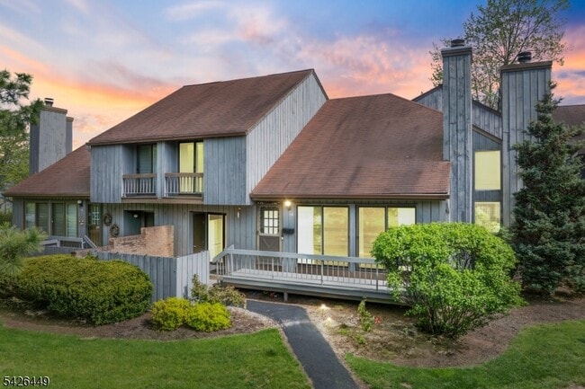 Building Photo - 257 Gemini Dr Unit 1B