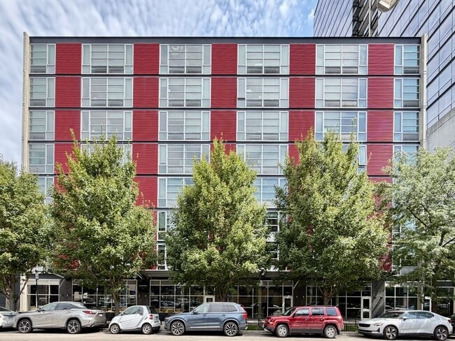 Building Photo - 1515 N Fremont St Unit 502