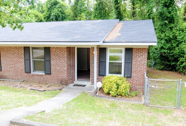 Building Photo - 1946 Glenwick Dr Rental