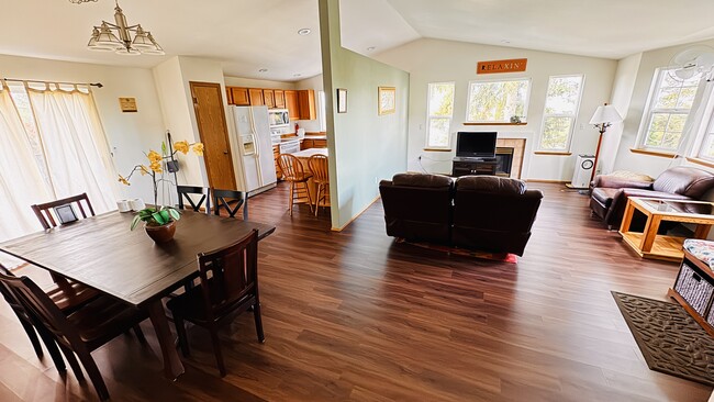 Photo - 6904 54th Pl NE Unit D with shared bath