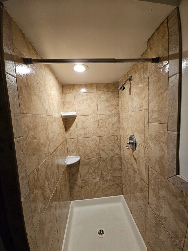 Photo - 116 Herkimer St Unit 3