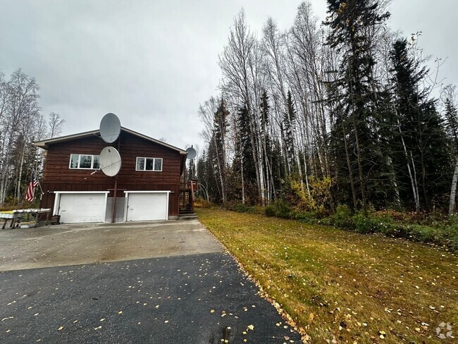 Building Photo - 2bed/1bath Upper Unit/No Garage/ Pets Nego... Rental