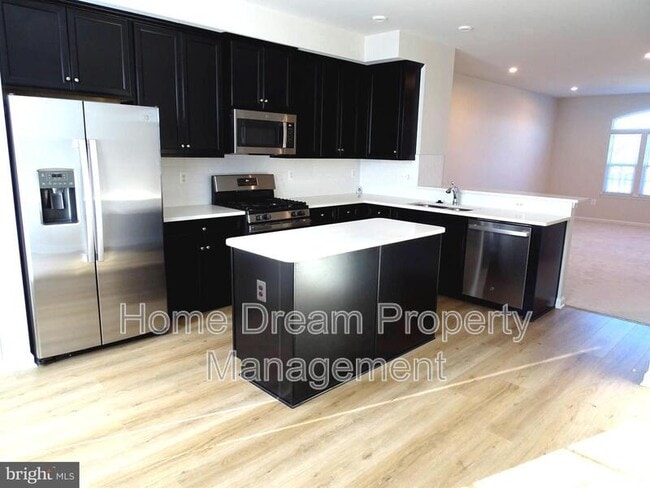 Photo - 1024 Trestle Dr