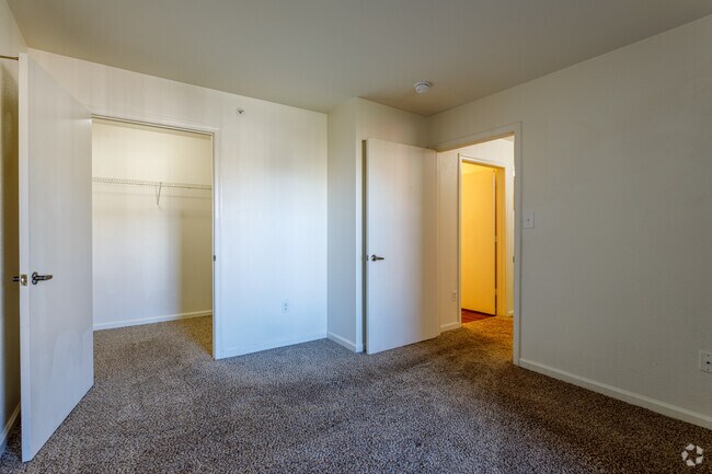 1BR, 1BA - The Alpine