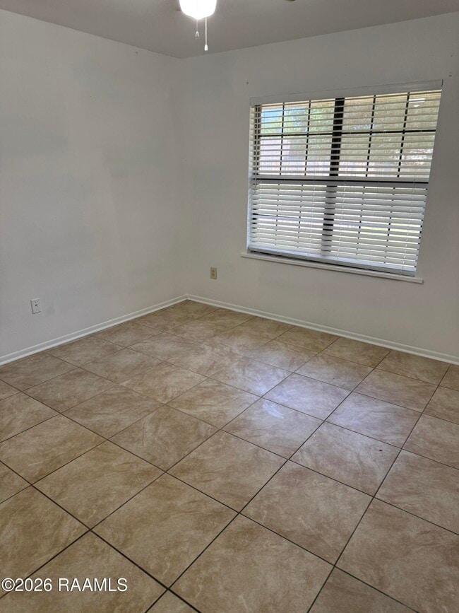 206 Dijon Dr