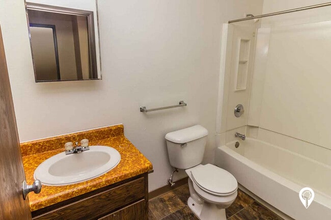 Photo - Parkview Apartments and Townhomes