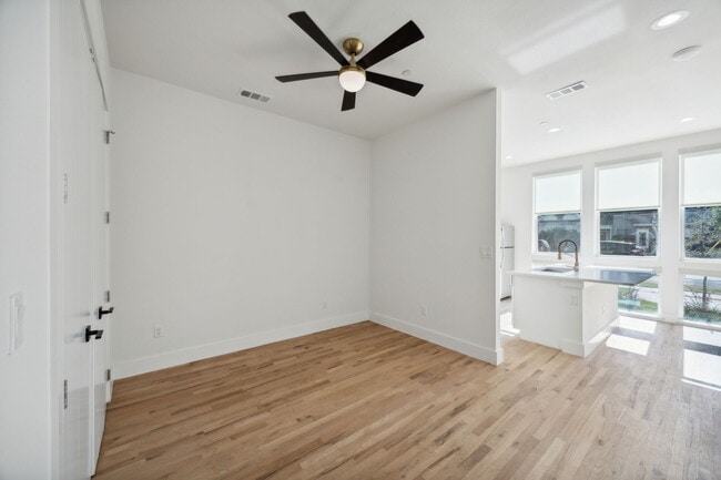 Guest House at 4907 Bryan