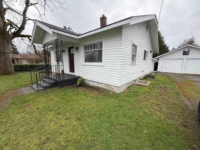 Photo - 8323 SE 62nd Ave