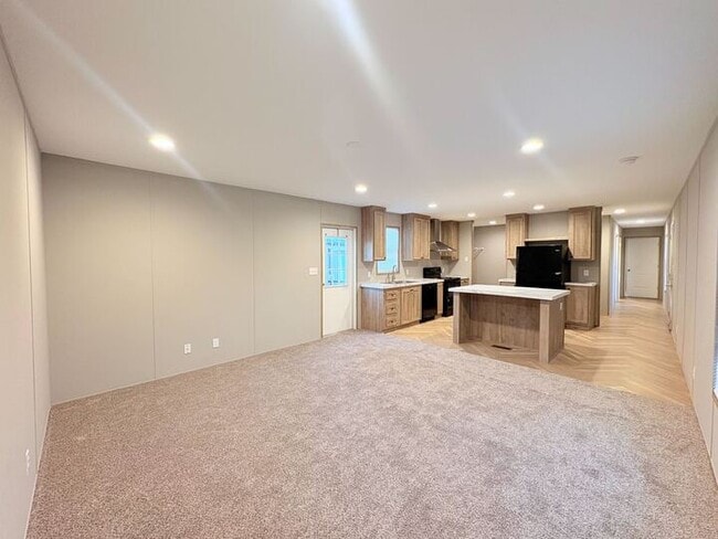 Photo - 10610 State Rte 762