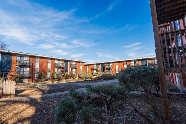 Exterior - Seminole North Apartments