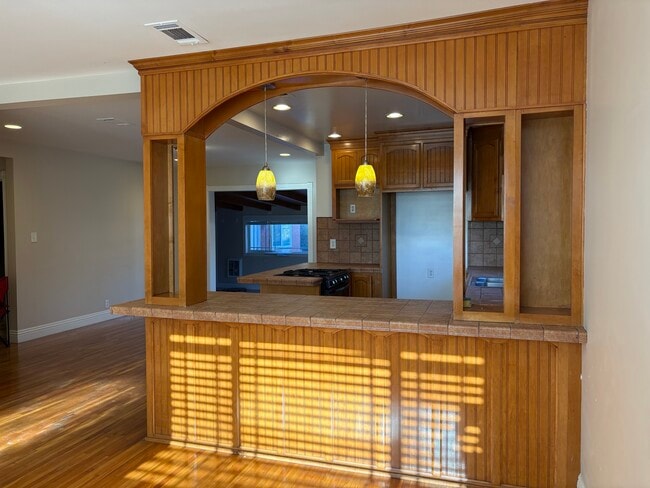 Photo - 4733 Levelside Ave