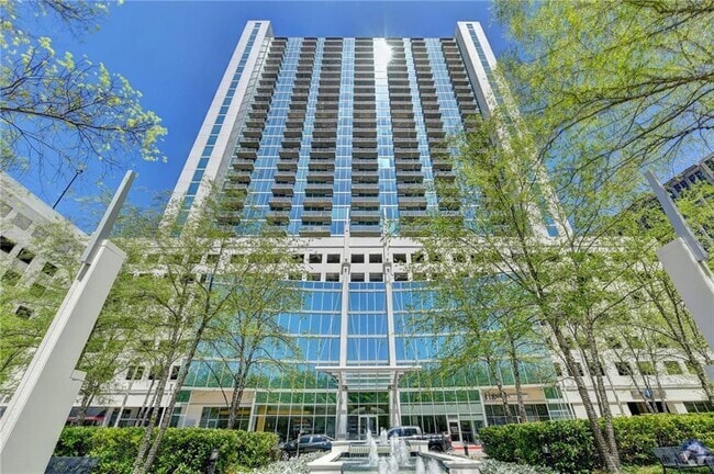 Building Photo - 3324 Peachtree Rd Unit 1715 Rental