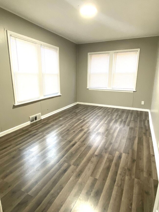 Photo - Spacious 3-Bedroom Home in Gary