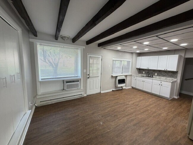 Photo - 563 S 24th St Unit Apt 1