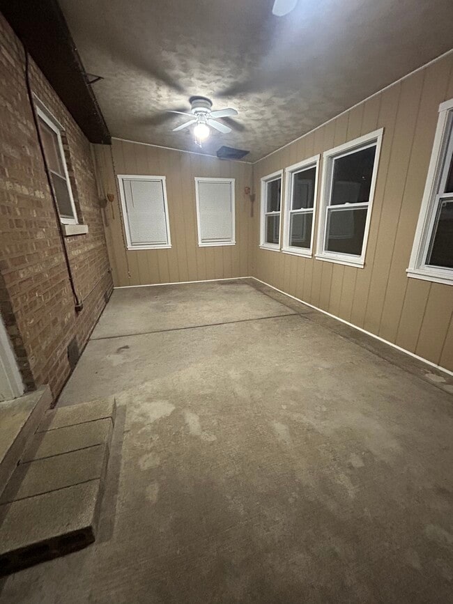 Photo - 4347 Custer Ave