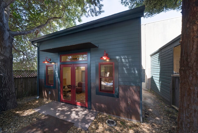Lado frontal - 952 60th St