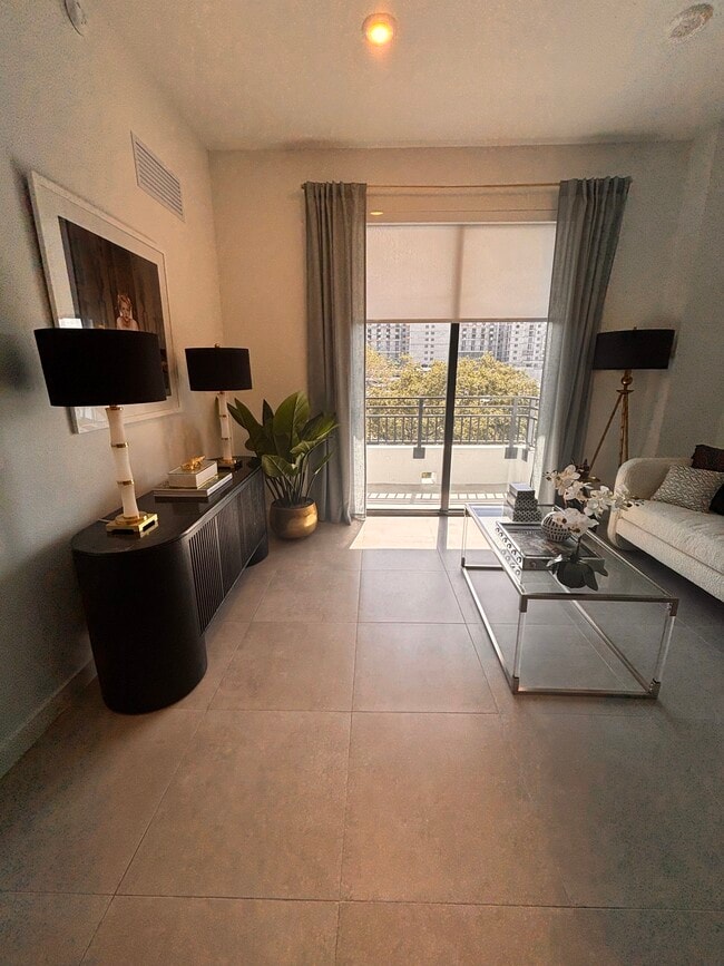 Photo - 1904 Monroe St Unit A1