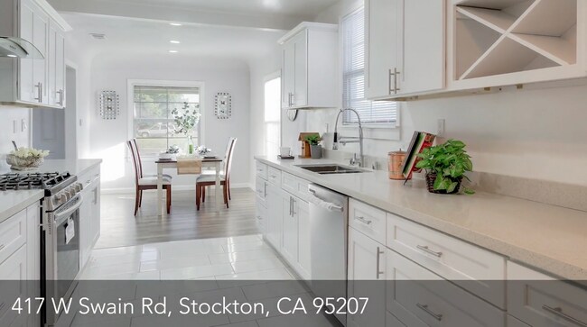 Photo - 417 W Swain Rd