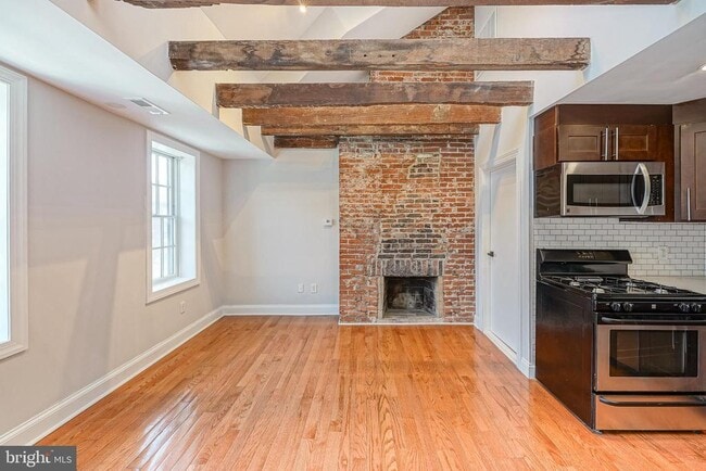 Building Photo - 608 S 3rd St Unit 3 Rental