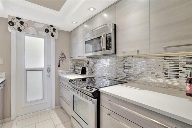 Photo - 505 N Riverside Dr Unidad 4