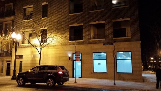 Photo - 340 W Evergreen Ave