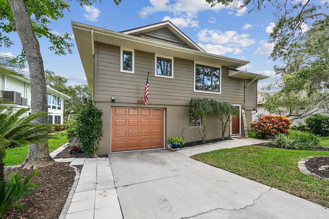 Photo - 1011 S Pointe Alexis Dr