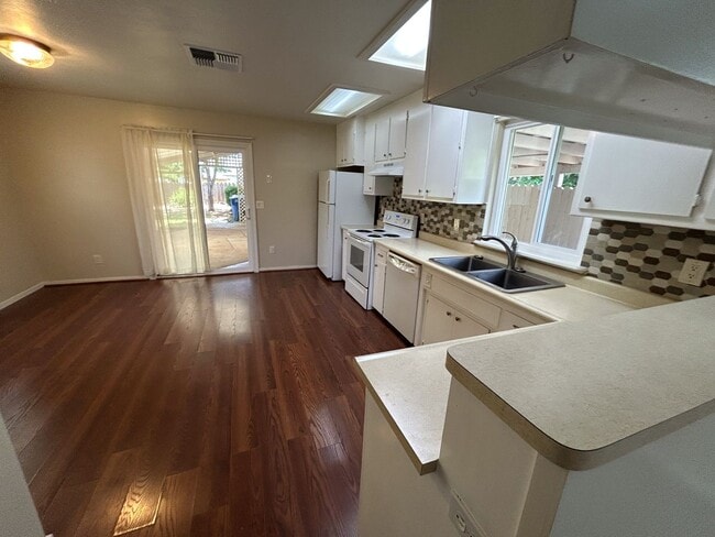 Photo - Charming 2-bedroom, 1-bath home in Redding, CA