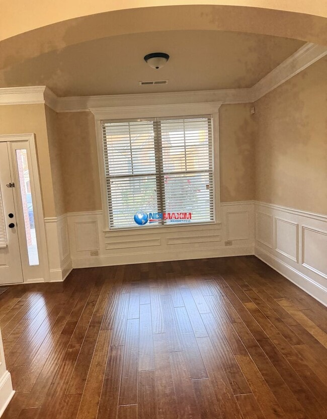 Photo - Brick front 4-bedroom house in Lawrenceville