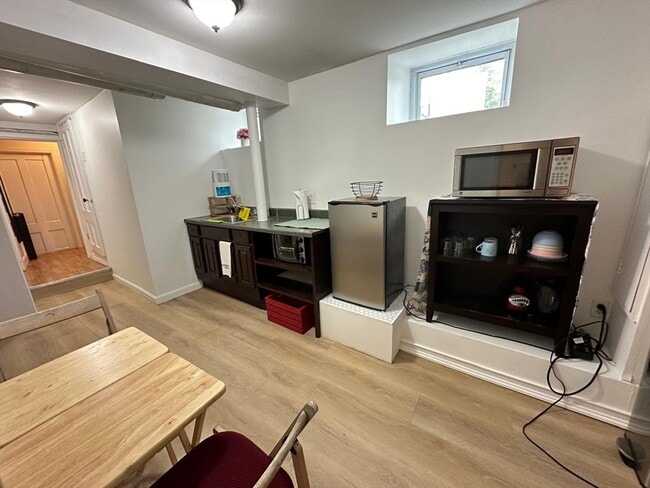 Photo - 14 Ashfield St Unidad B