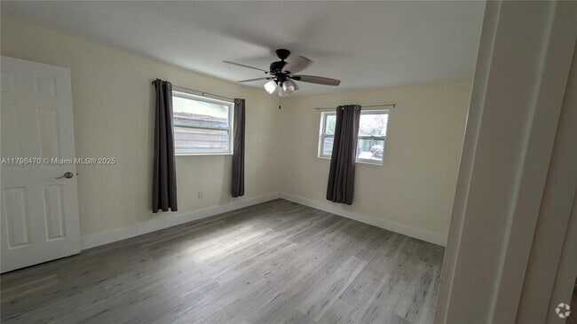 Building Photo - 6701 NW 25th Ct Rental