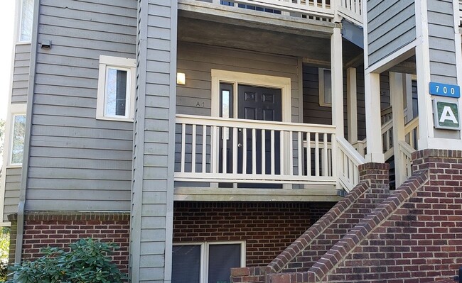 Chapel Hill - Mill Creek 2BR/2BA Townhouse... - Chapel Hill - Mill Creek 2BR/2BA Townhouse...