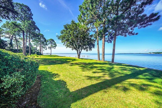 48 Marina Cove Dr Condo Unit 302B - Condo for Rent in Niceville, FL ...