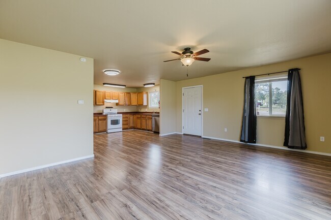 55 Navajo St
