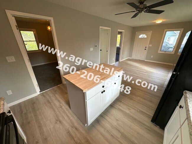 Photo - 3 Bedroom House - Section 8 OK!