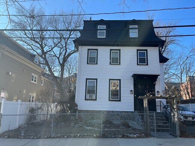 Photo - 81 Thornton St Unidad 3