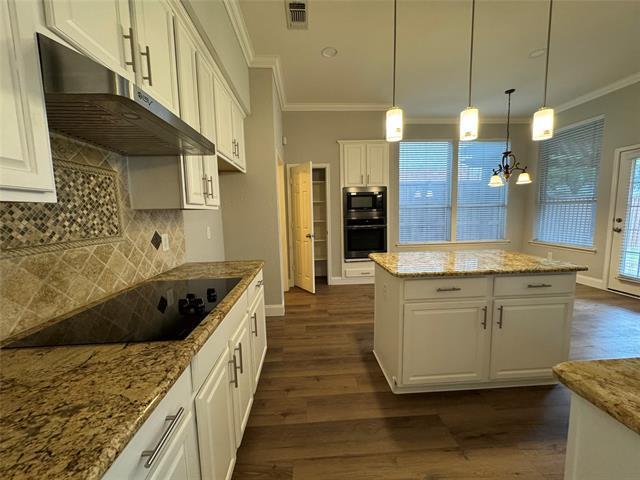 Photo - 1407 Lighthouse Ln