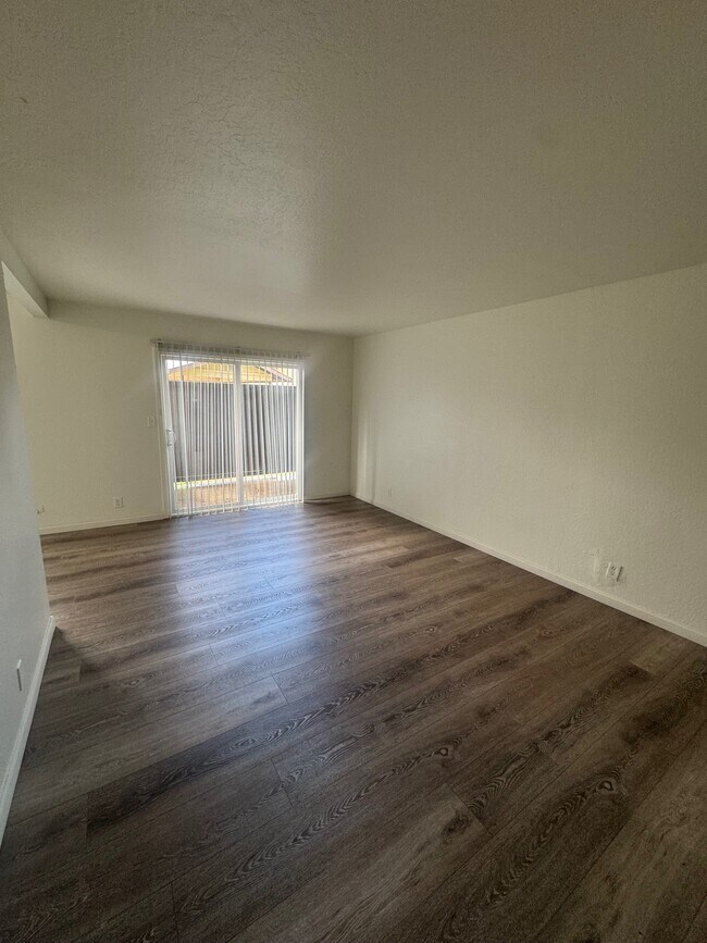 Madera West Apartments