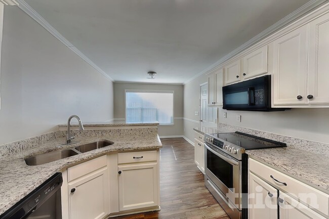 Photo - 108 Sagamore Ln