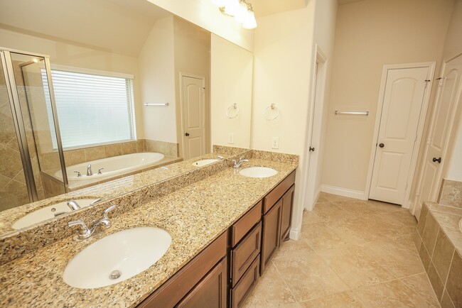 Photo - 1215 Watercrest Park Ln