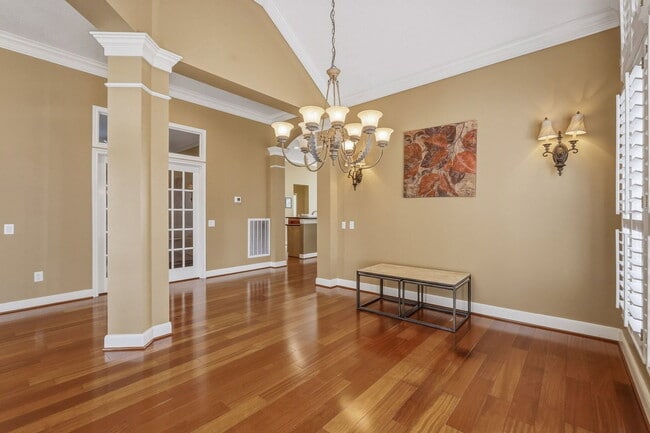 Photo - 23915 Hamptonshire Ln