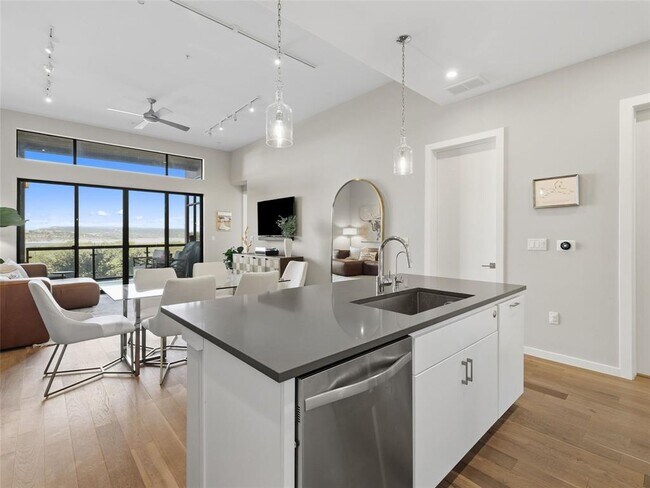 Photo - 5921 Hiline Rd Unit 1303