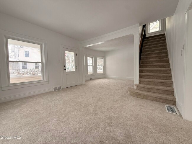 Photo - 13 Darwin Ave